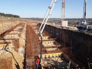 Waterproofing of the base plate and walls with Radmyx additive